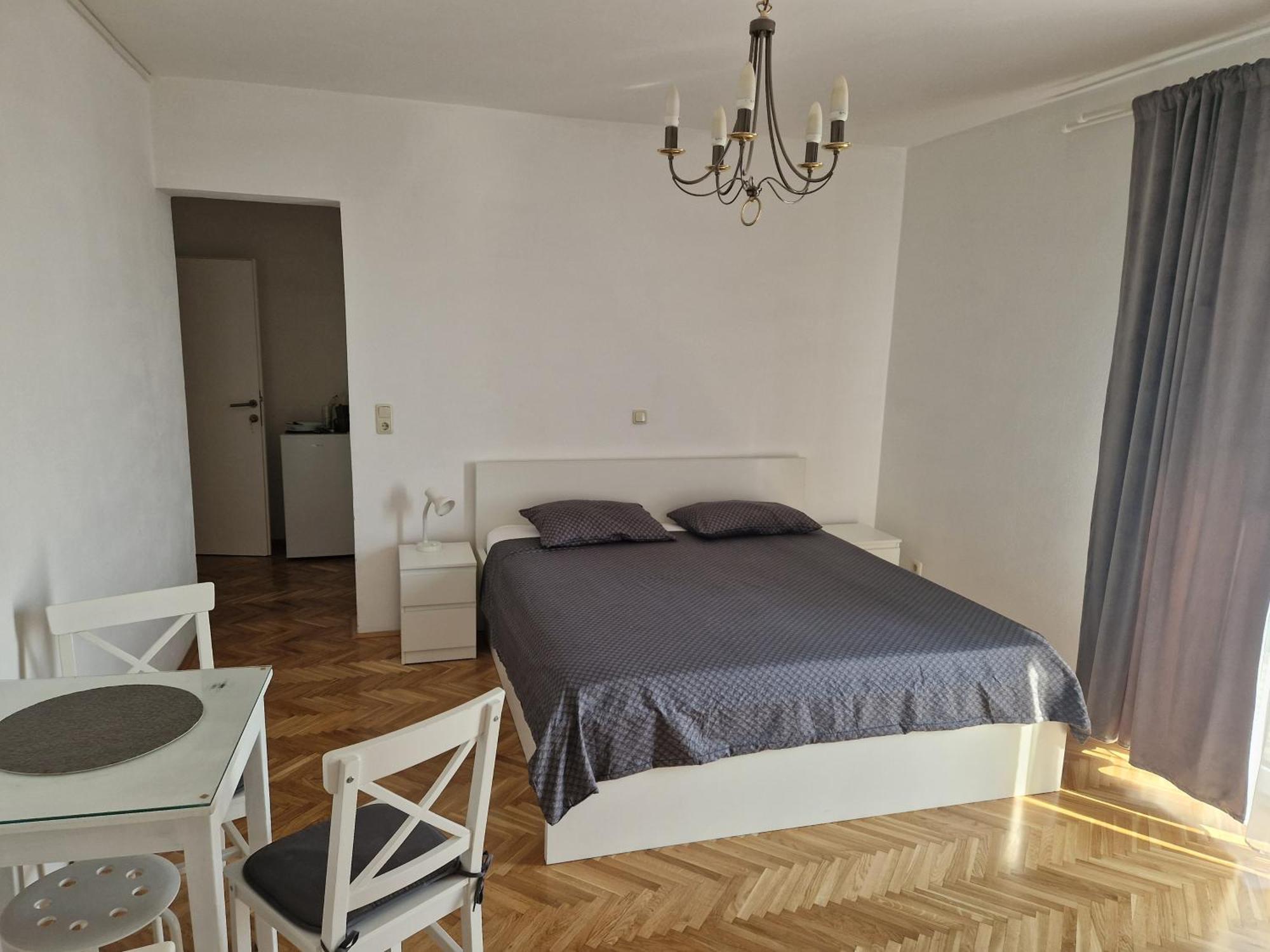 Vila Lidus Brist Exterior foto